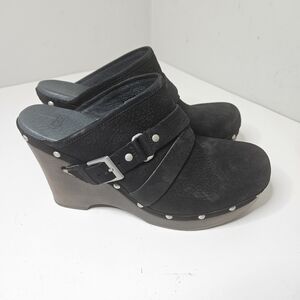 Ugg Natalee Clogs Wooden Wedge Heel Black Suede Upper Buckle Shearling Insole 10